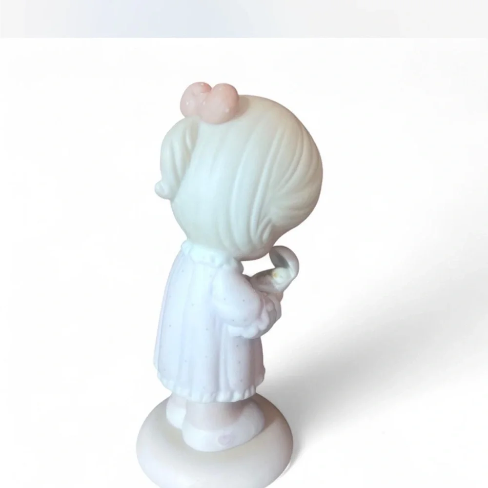 Precious Moments Easter Seals Figurine Always in His Care in excellent condition